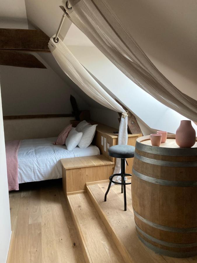 Le Moulin De Bretigneul Bed & Breakfast Saint-Aubin-des-Landes Екстериор снимка